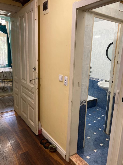 Продава се Етаж от къща в Русе, Център - 155 кв.м за 1284 €/кв.м - Снимка #2