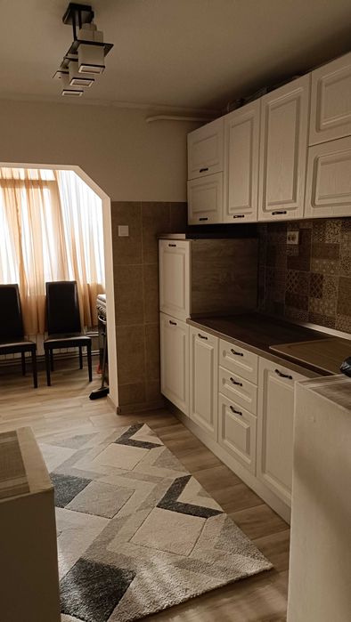 Închiriez apartament 2 camere