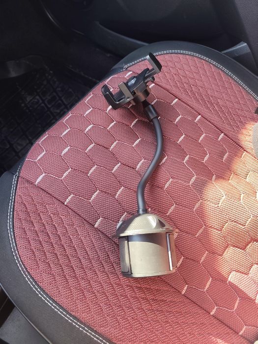 Держатель под стакан телефон