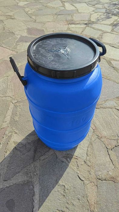 Бочка пластиковая 100 л бу