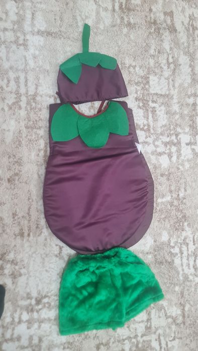 Костюм баклажана