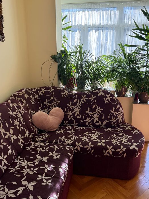 Colțar cu cutie de depozitare