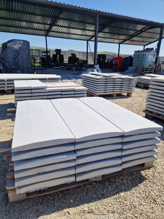 Capace de gard și palarii tuburi beton și spalieri