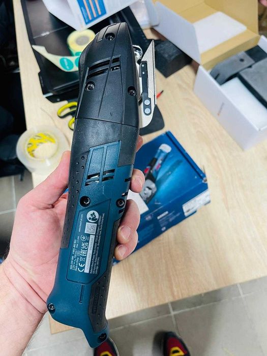Foarfeca universala Bosch Professional GUS 12V-300 12V