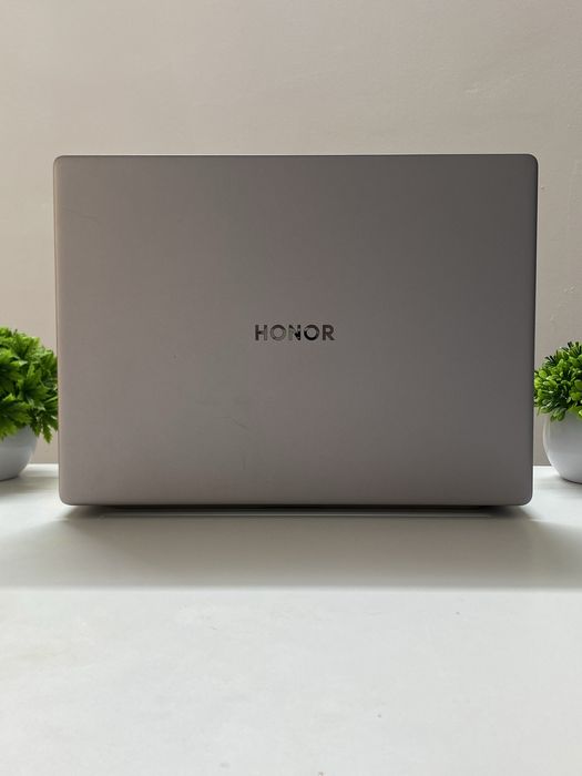 Ломбард Белый , Актобе Ноутбук Honor