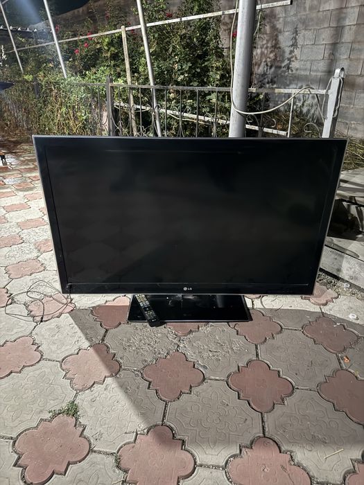 Телевизор Lg.