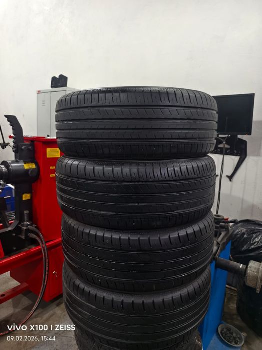 Yolohama 235/55R18