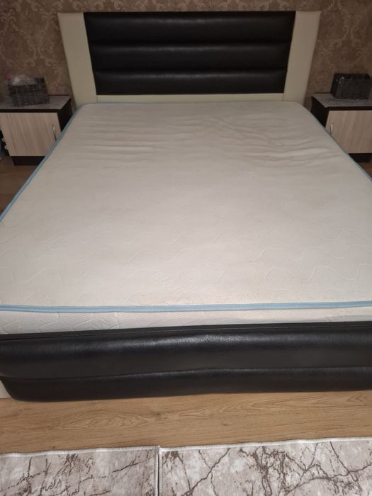 Продавам гардероб+спалня с матрак 160/200