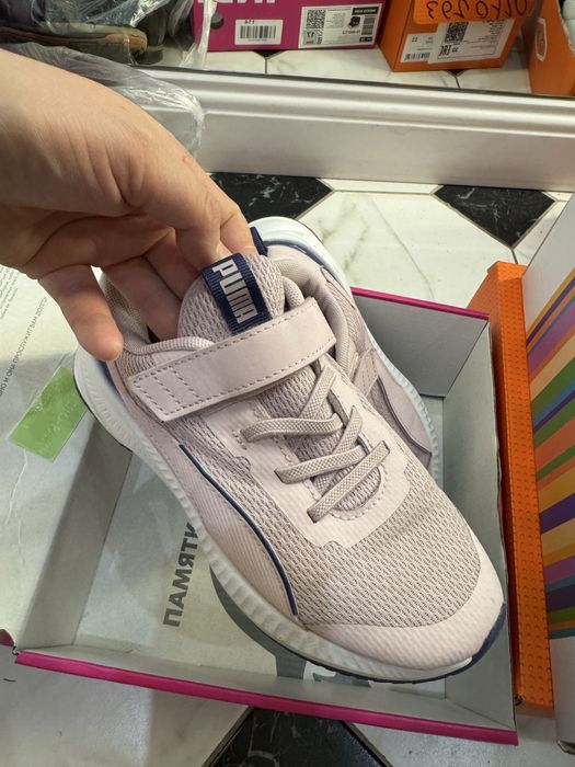 Кроссовки для девочки 33