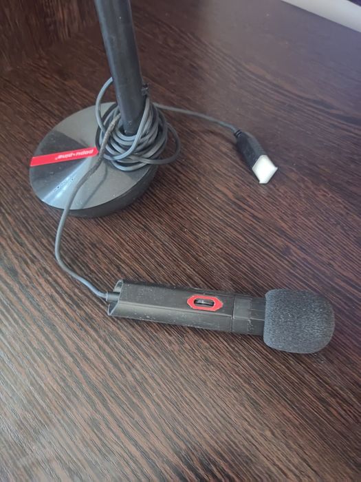 Продам USB микрофон "Popu Pine"