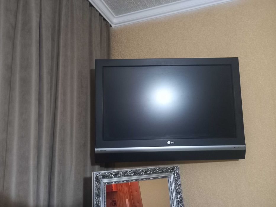 Продам телевизор LG