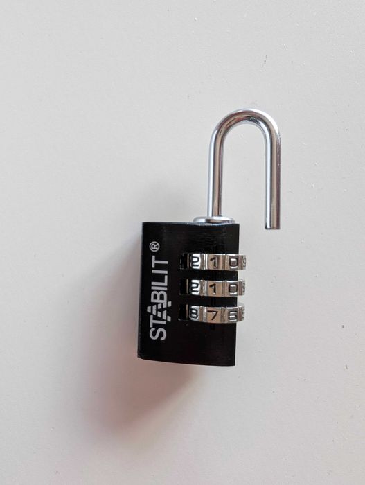 Нов малък катинар с код