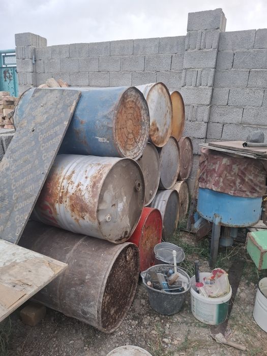 Продам бочки по 3500