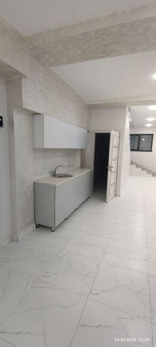 Pionerskaya ko‘chasida joylashgan 224 kv.m ofis ijaraga beriladi.