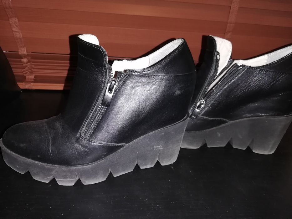 Ghete piele marime 37