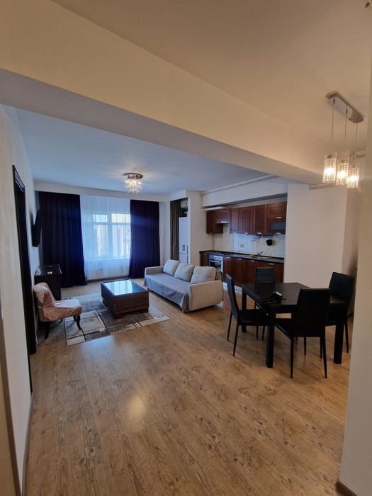 Apartament 2 camere de inchiriat Piata Alba Iulia