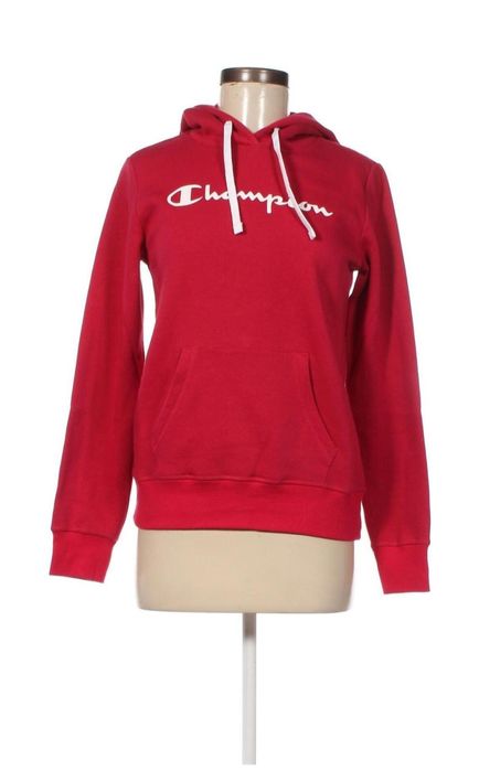 Дамски суитшър на марката Champion