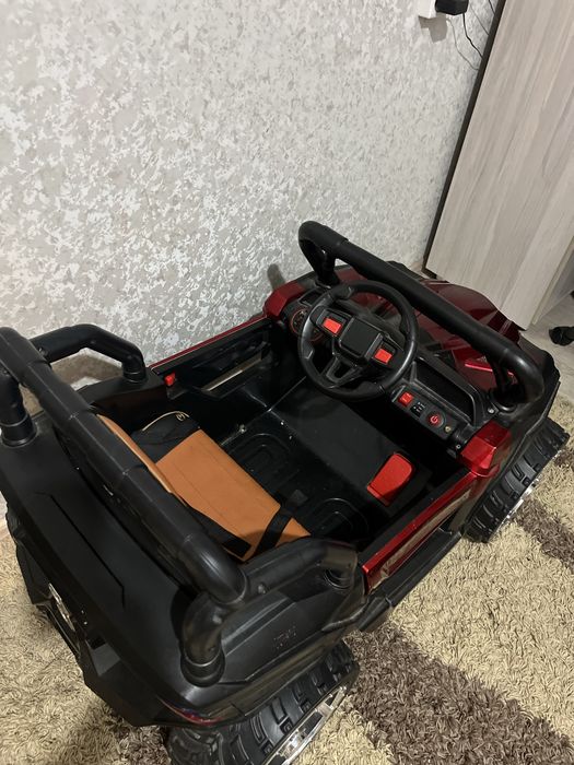 Машина на пульте управления