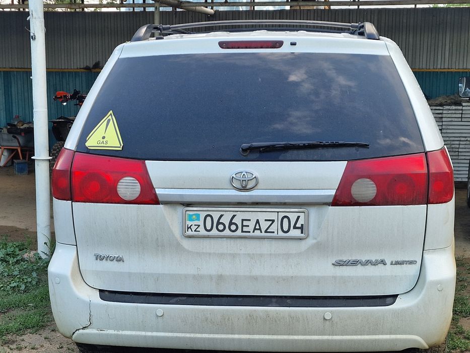 Продается Тойота Сиенна 2.