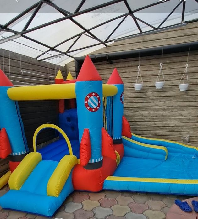 Батут детский надувной