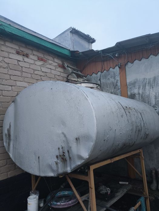 Роддам емкость аллюминевую.