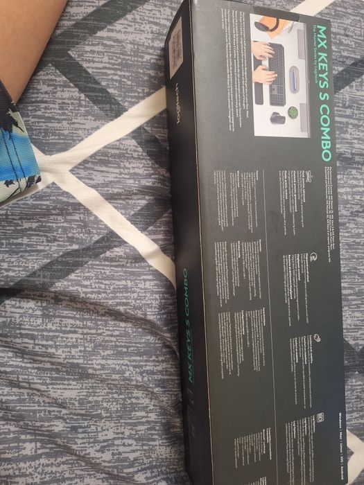 Tastatura mecanica Keys s combo.    Logitech