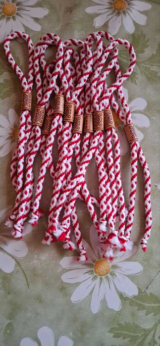 МАРТЕНИЦИ за малки и големи