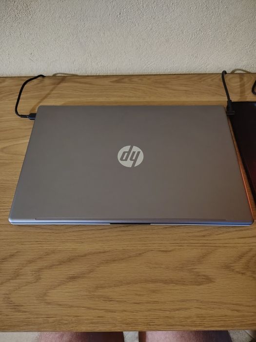 Лаптоп HP 255r g10