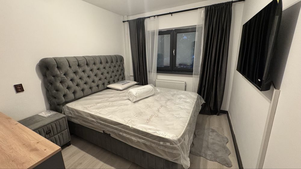 Apartament 3 camere de inchiriat ZONA PIATA APUSULUI