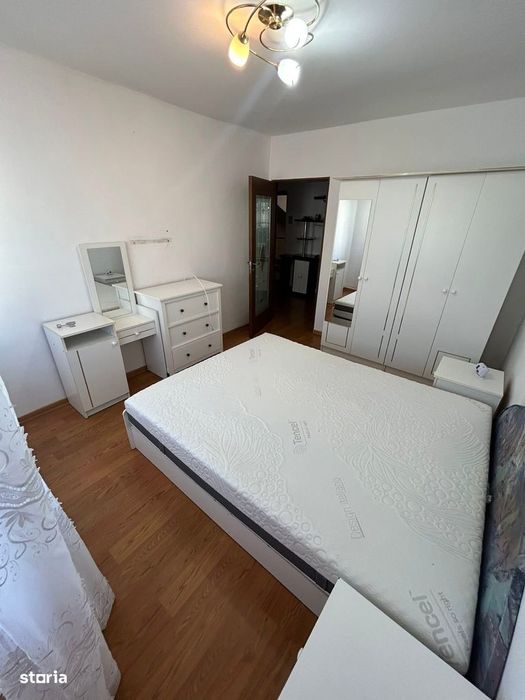 De inchiriat apartament cu 2 camere, balcon,etajul 2,mobilat si utilat
