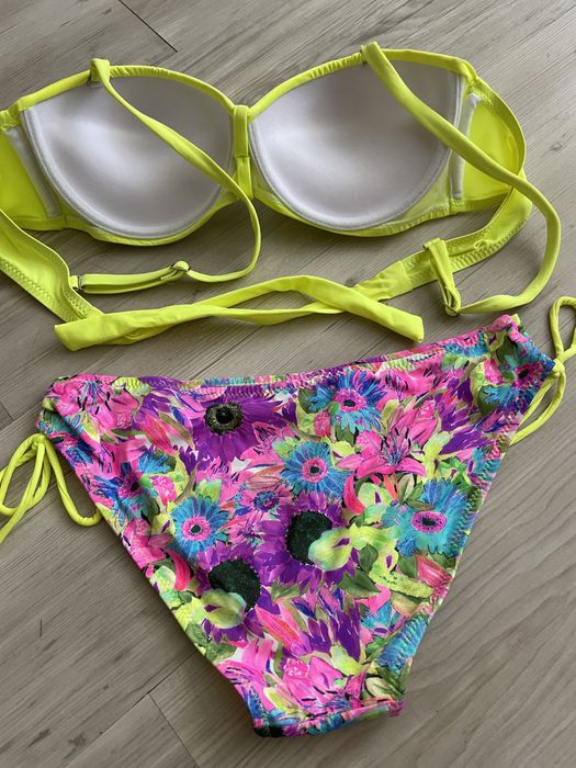 Нови бански