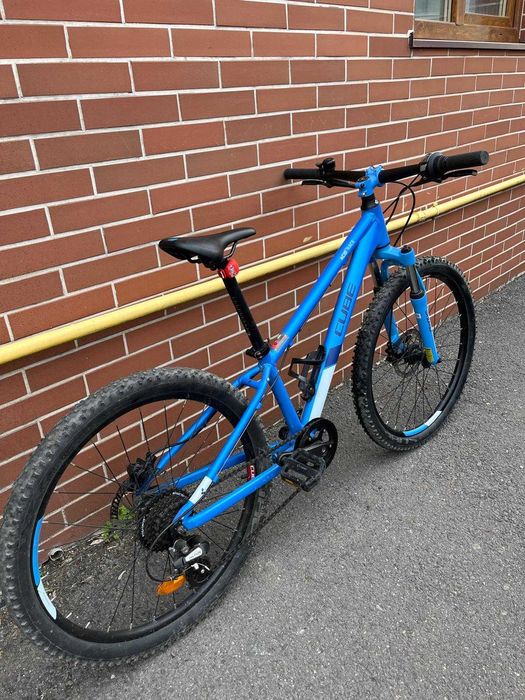 Vând Bicicletă CUBE Acid 240 Disc