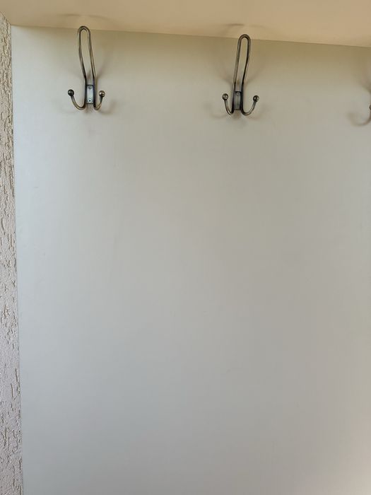 Вешалка настенная