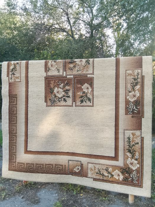 Продам ковёр б/у