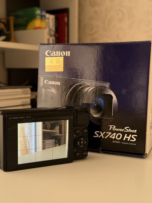 Canon PowerShot SX740 HS