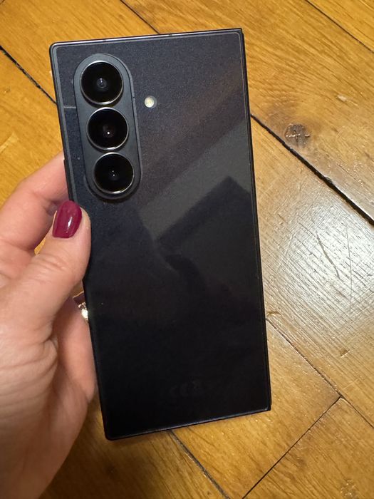 Samsung Z Fold 7,256gb, 17 cicluri baterie