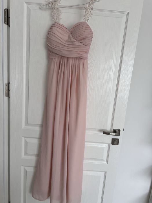 Официална рокля