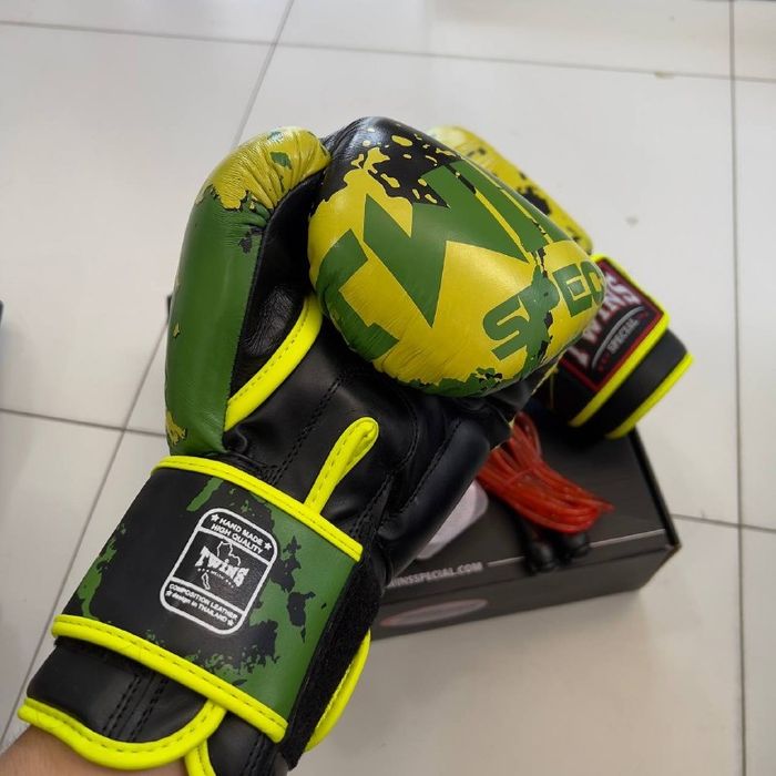 Боксерская перчатка комплект Twins 4в1