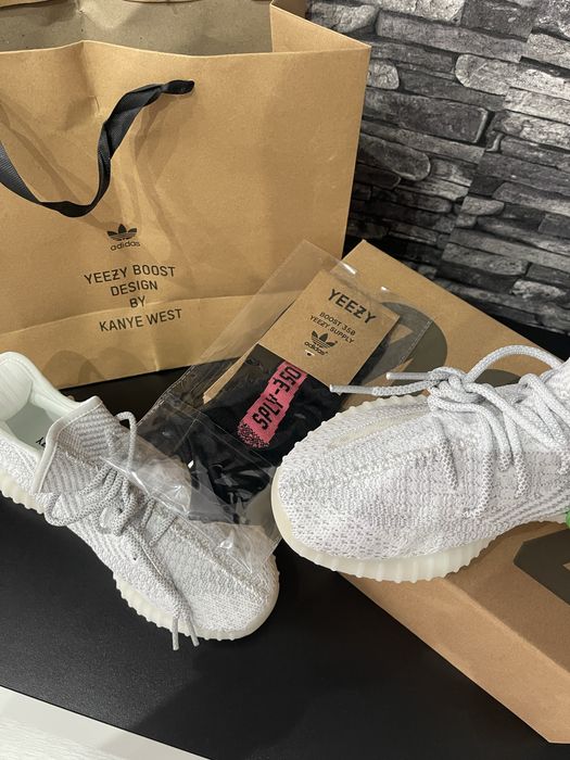 Yeezy stati white reflective