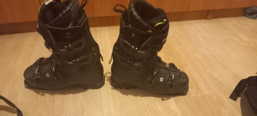 Clăpari schi/ski de tura HEAD marine 42,5, flex 130.