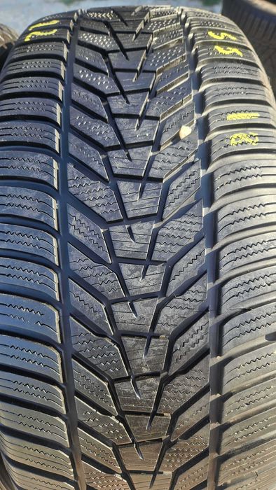 255/55 R18 • Iarna • Hankook Winter I cept evo 3 X 109V | 2 buc | DOT 2022 | Pret/buc