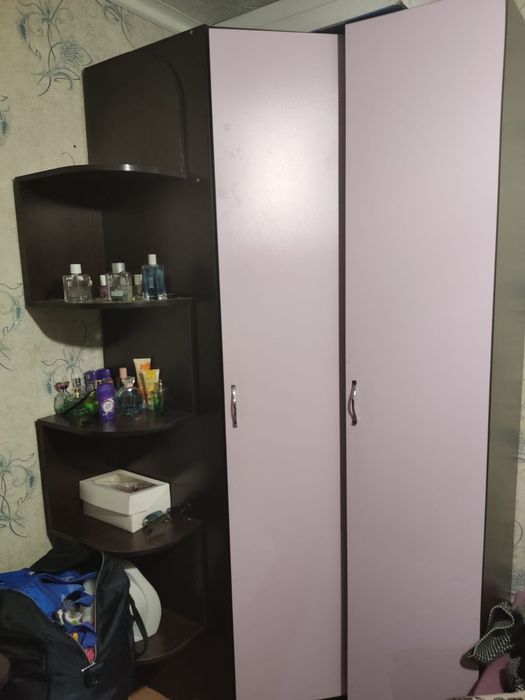 Спальный гарнитур и кровать