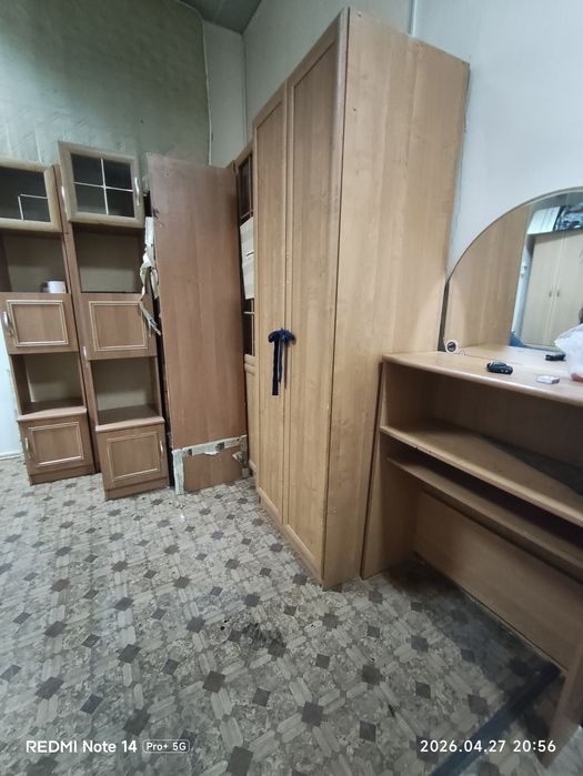 Продам две стенки