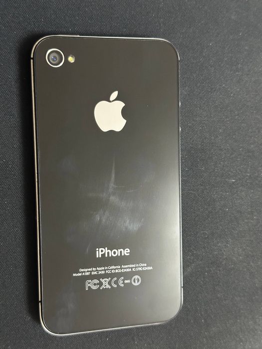 iPhone 4s идеальное состояние