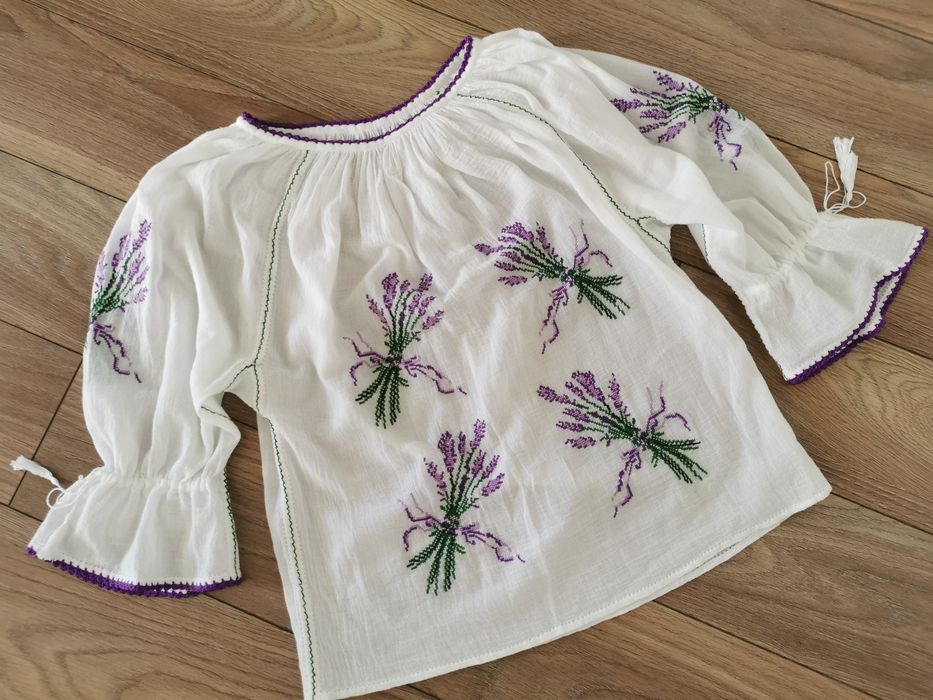 Ie cu lavanda cusuta manual integral