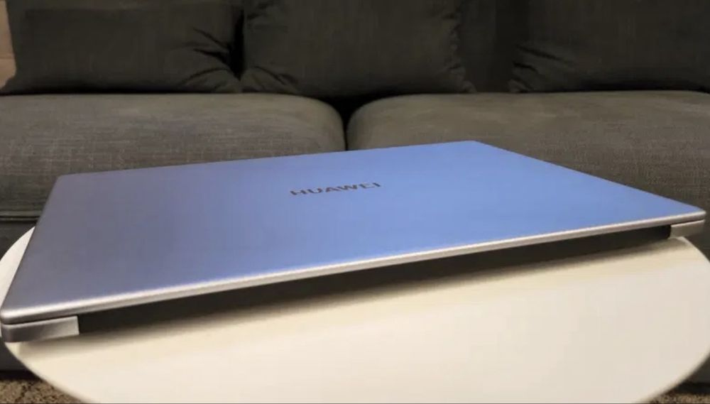 Laptop Huawei d15 I3