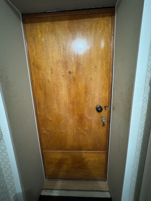 Продам дверь железная