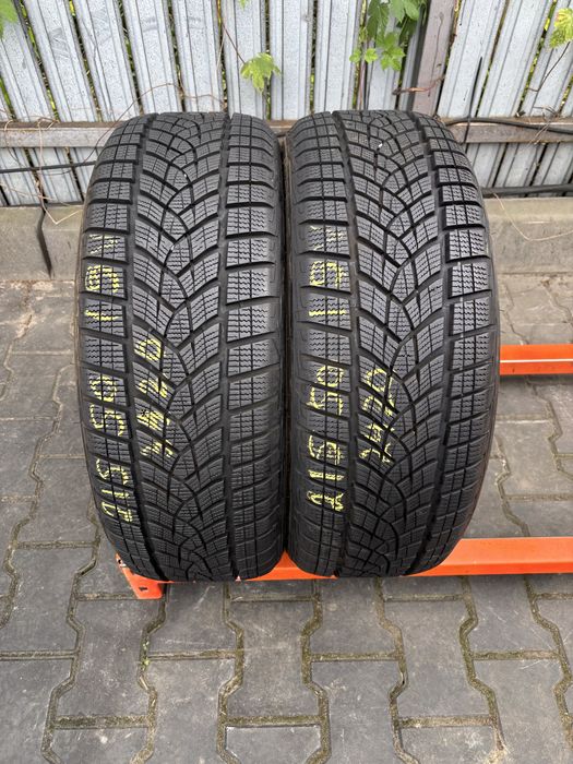 Anvelope Iarna 215/50/19 GoodYear UltraGrip Performance 215 50 19 R19