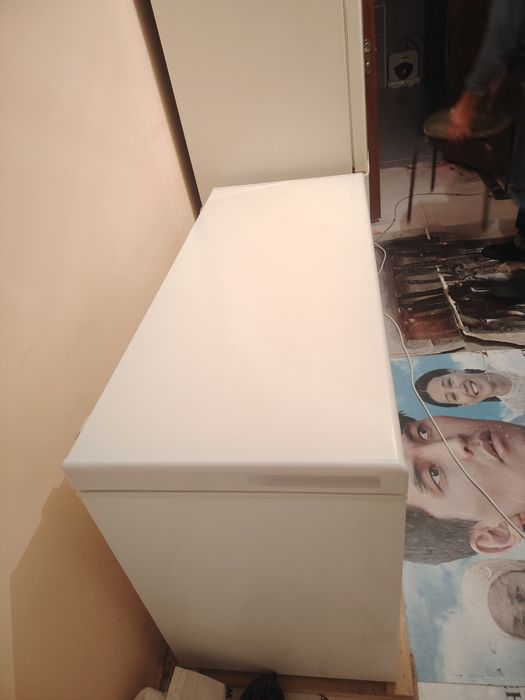 Продам морозильную камеру