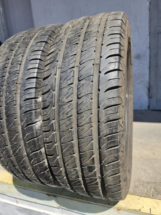2 бр. летни гуми за бус  215/65/16C Uniroyal 7+ mm DOT 0920